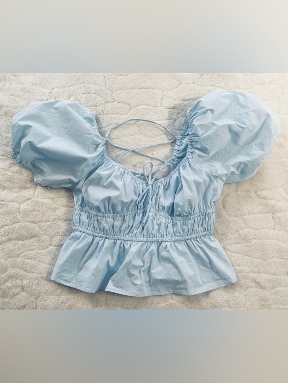 Cotton Candy LA Smocked crop top Puffed sleeves corset-style lace-up closure.M - Picture 3 of 8
